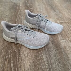 Brooks Women's Gray Running Shoes